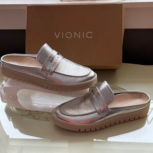 Vionic Uptown Women's Metallic Silver Mules